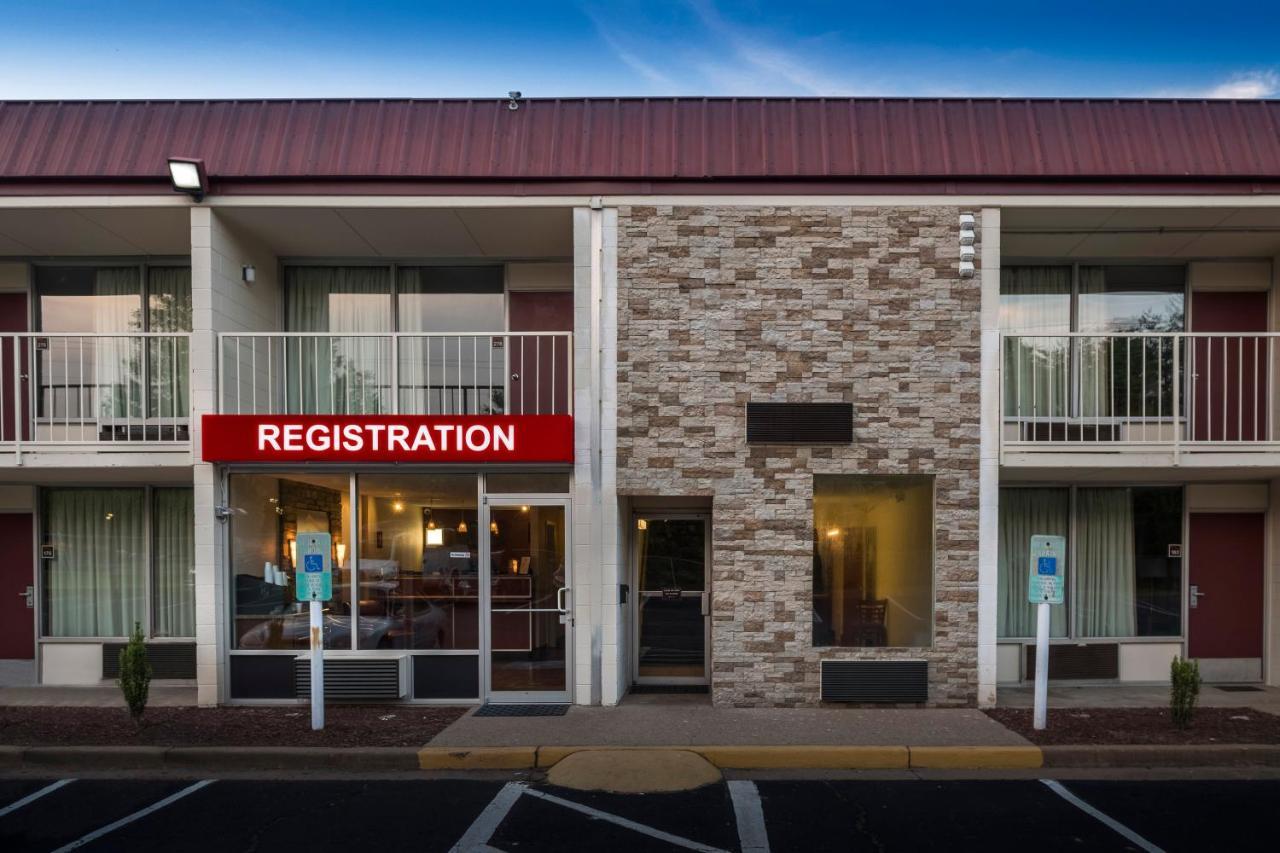 Red Roof Inn Dumfries-Quantico Exterior photo