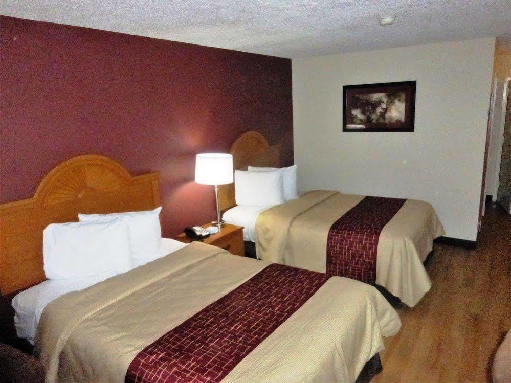 Red Roof Inn Dumfries-Quantico Exterior photo
